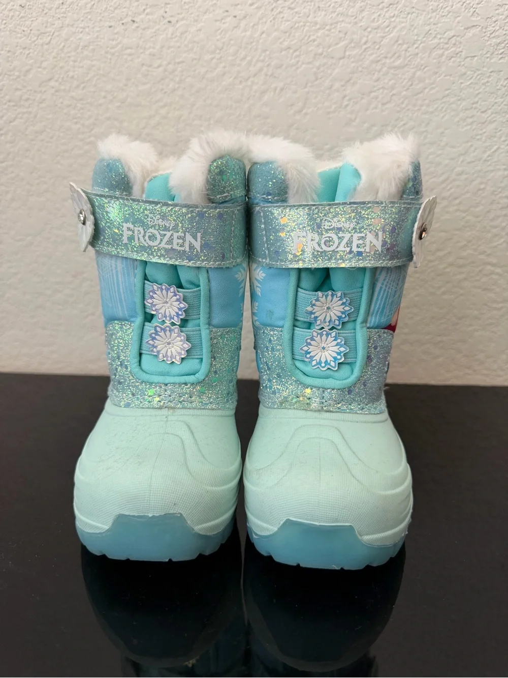 Frozen Elsa Snow Boots size 7C